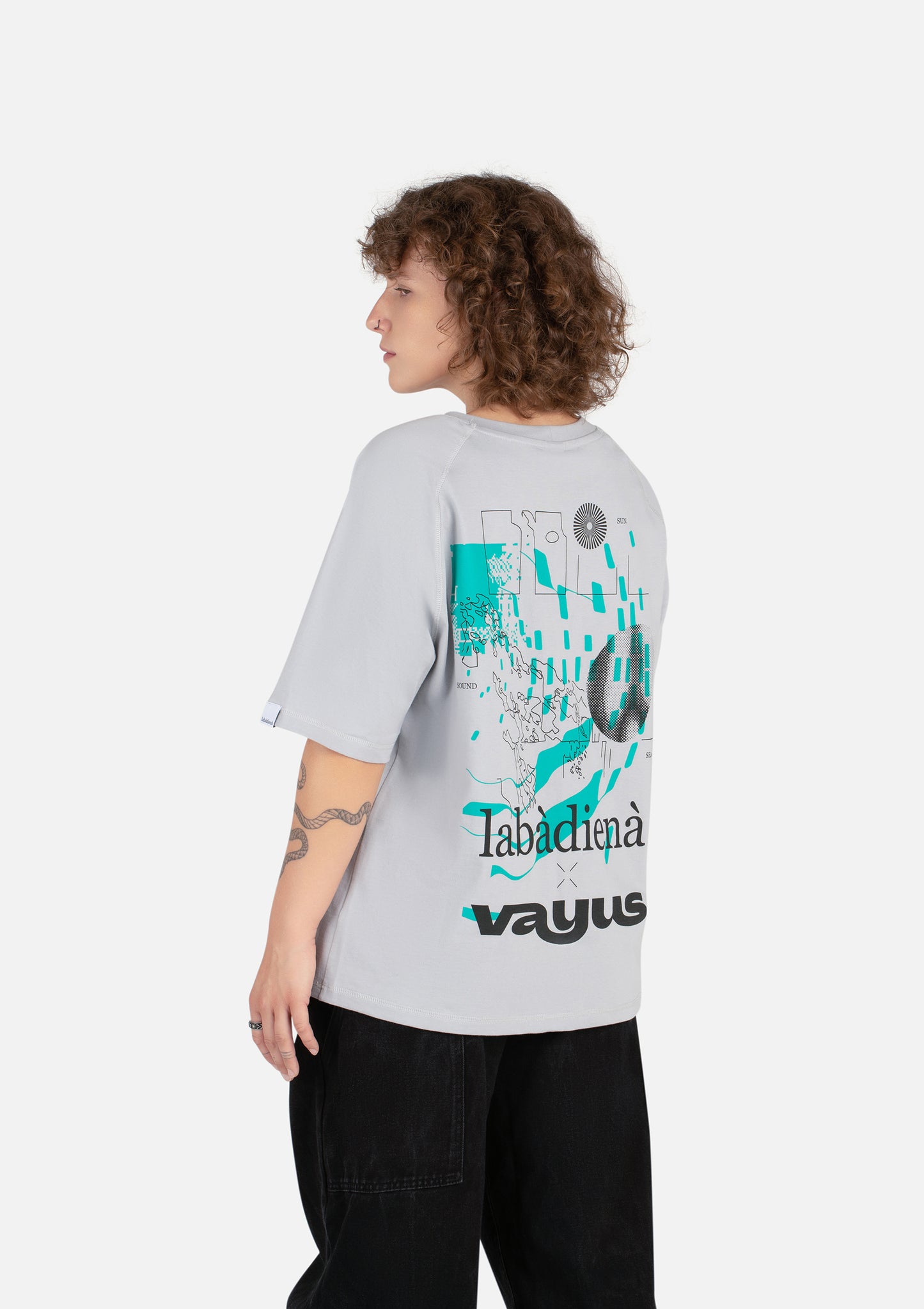 labàdienà X vayus T-shirt