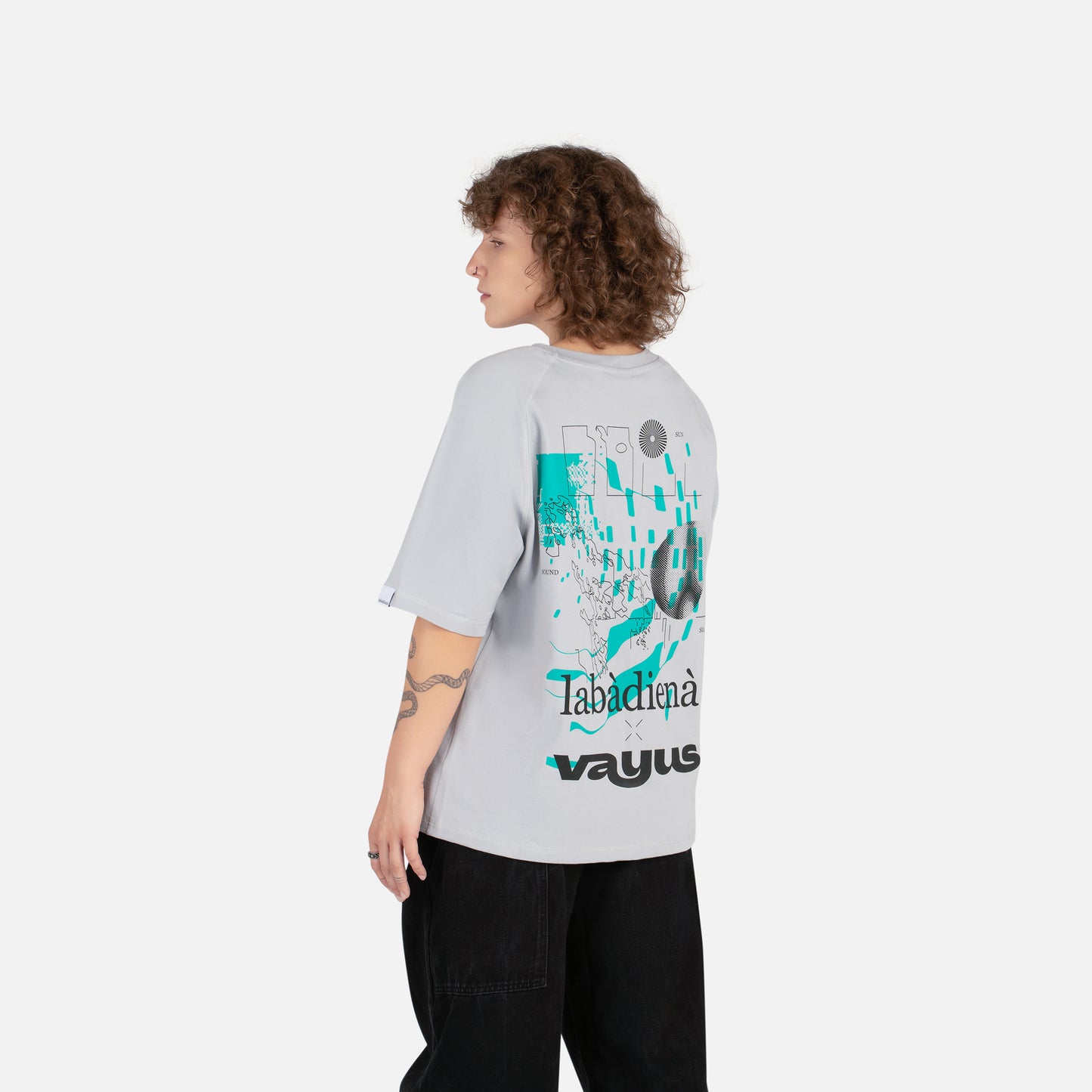 labàdienà X vayus T-shirt