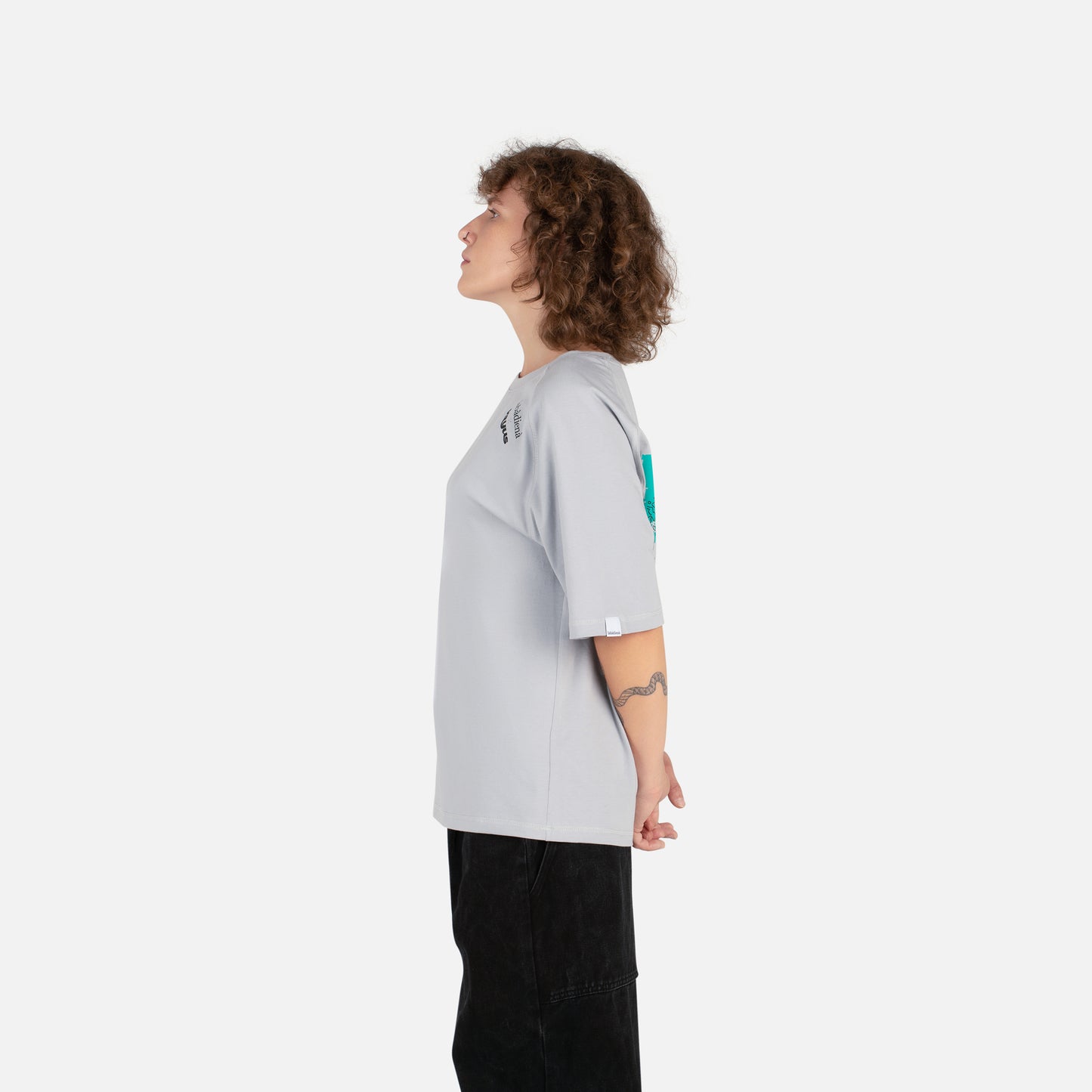 labàdienà X vayus T-shirt