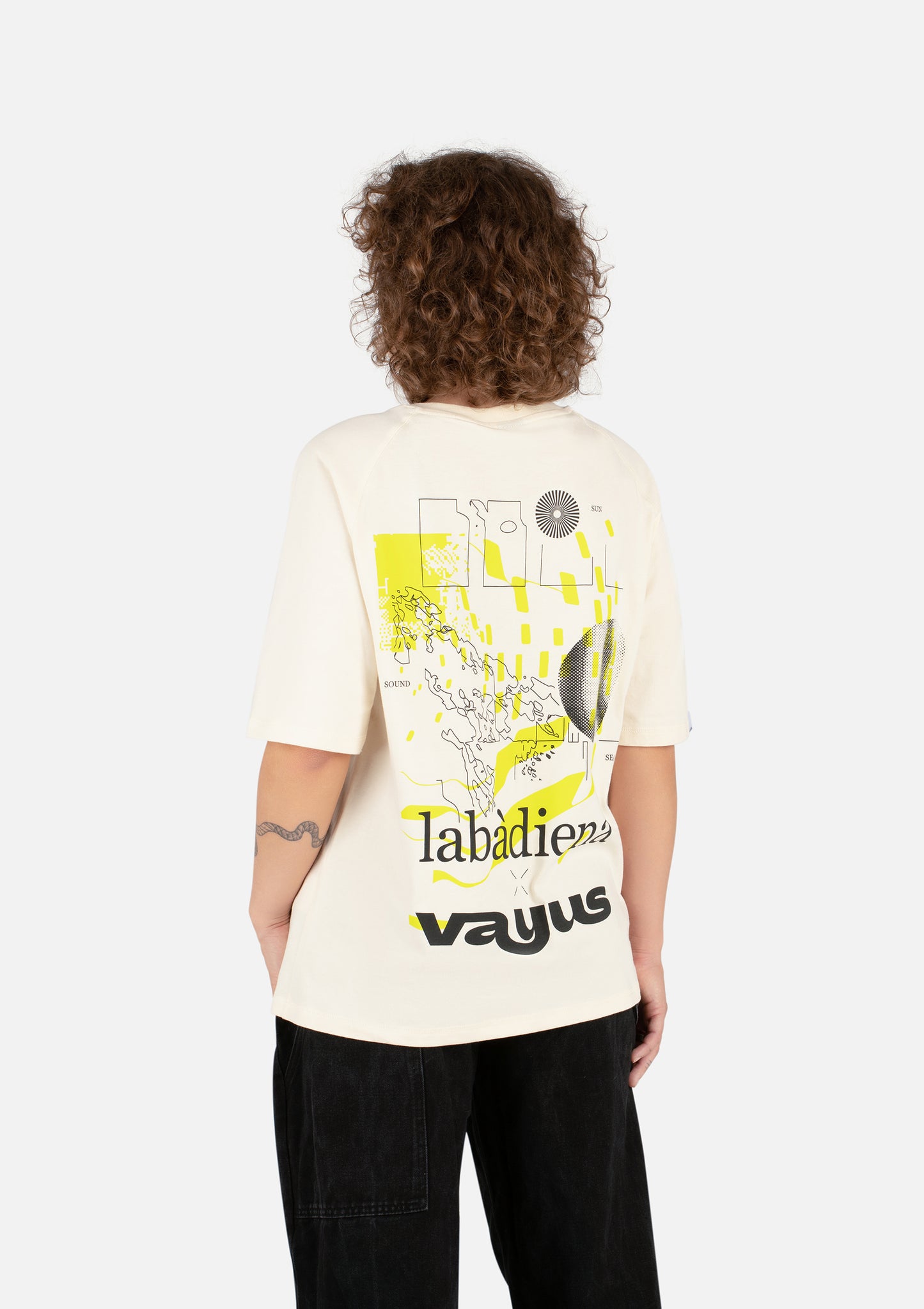 labàdienà X vayus T-shirt