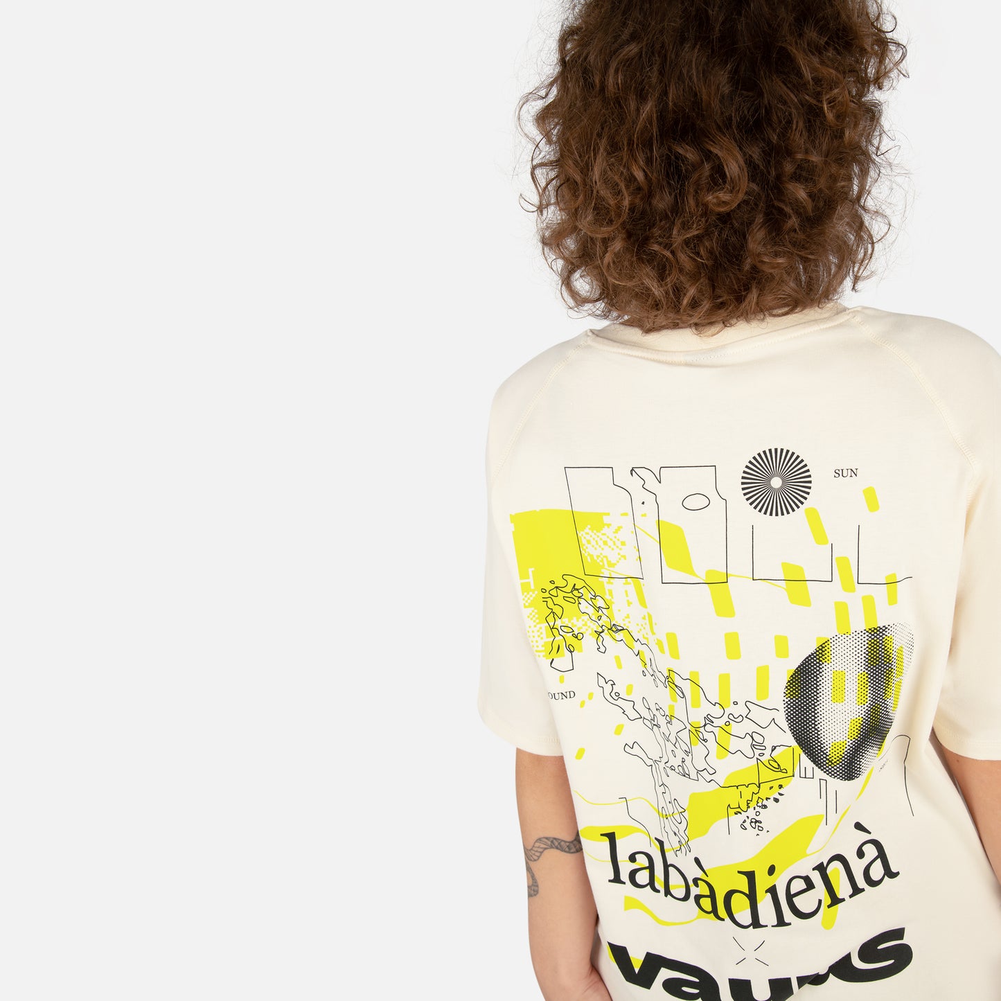 labàdienà X vayus T-shirt