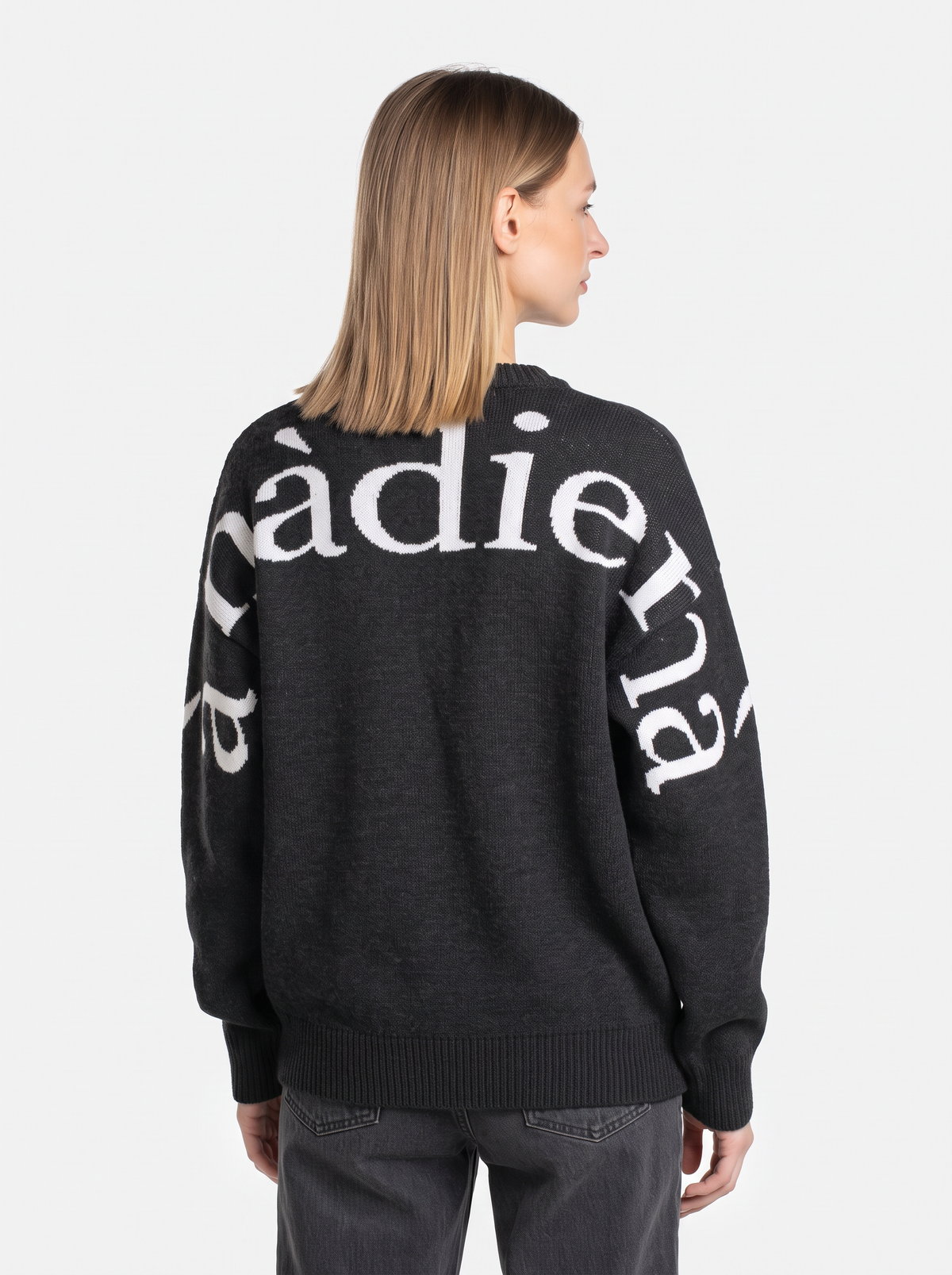 labàdienà Oversized Sweater