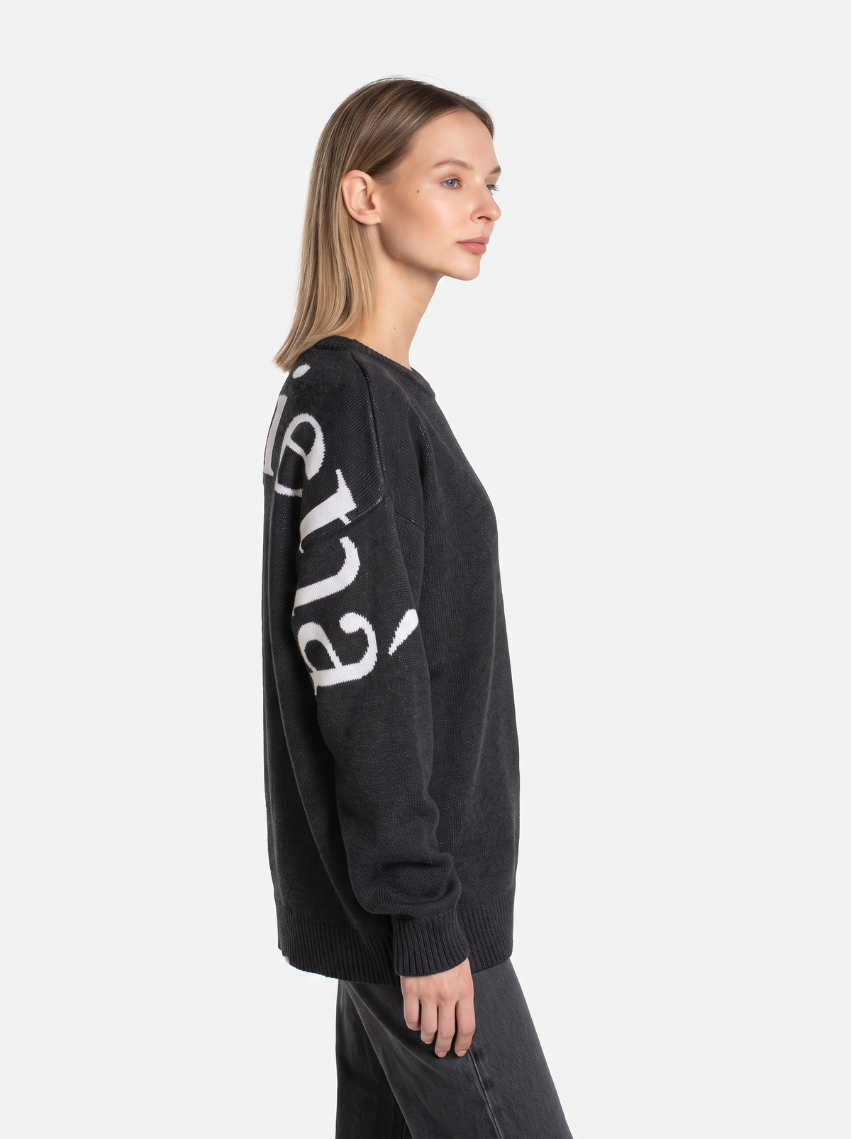 labàdienà Oversized Sweater