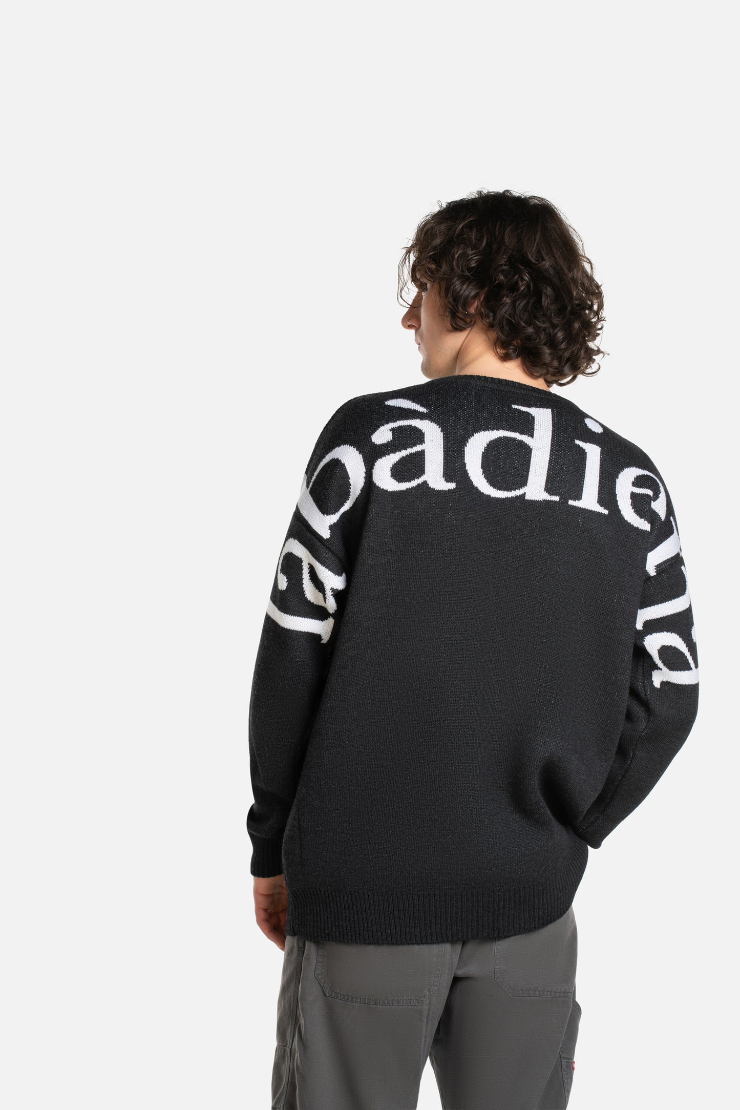 labàdienà Sweater 2026