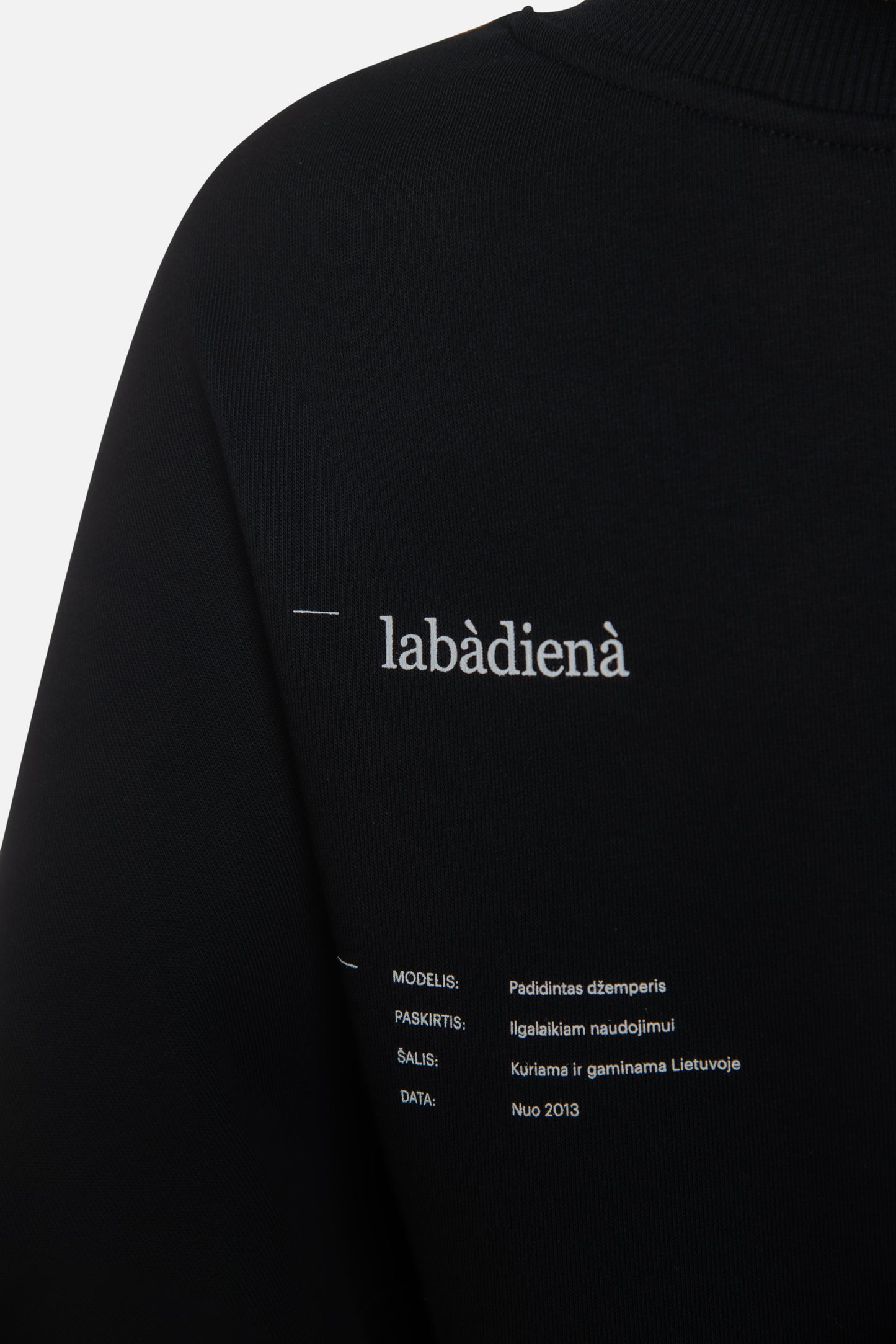 labàdienà Padidintas džemperis