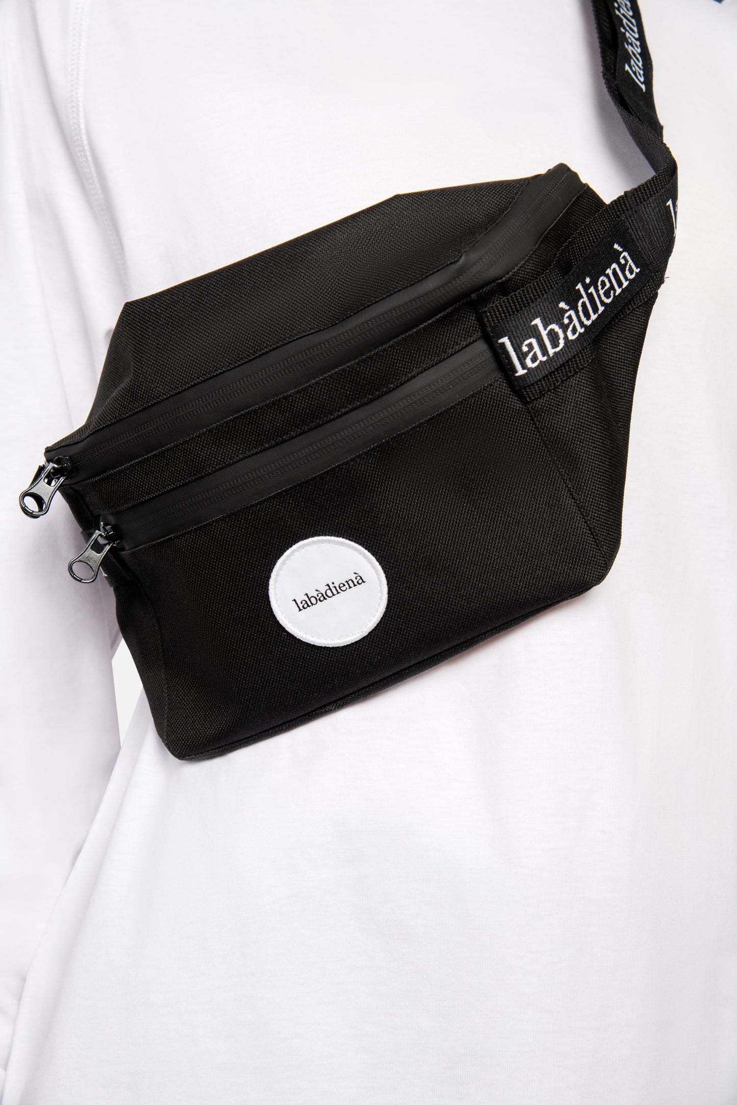 labàdienà fanny pack