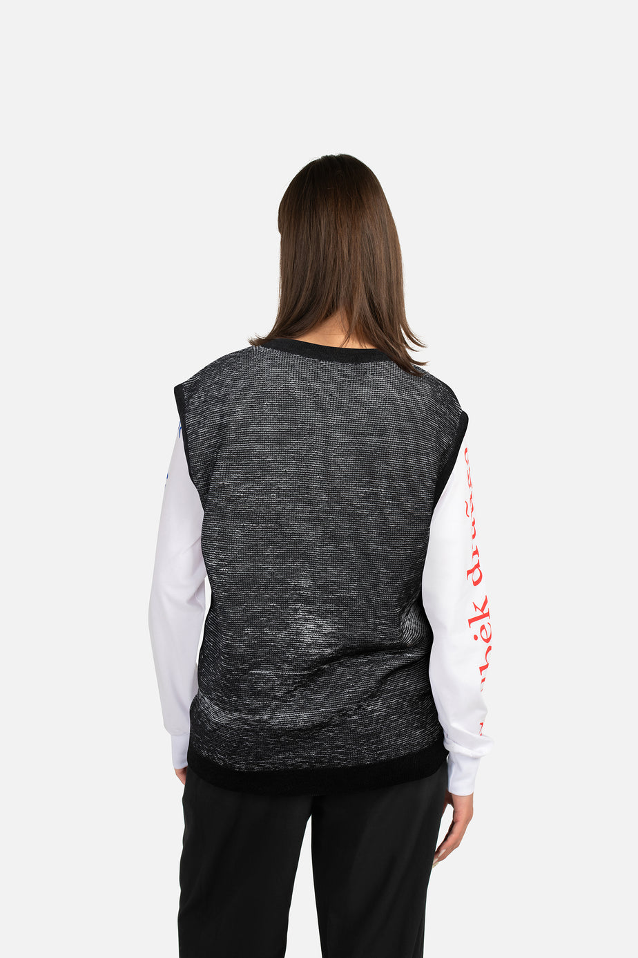 labàdienà X LRT Archyvai knitted vest