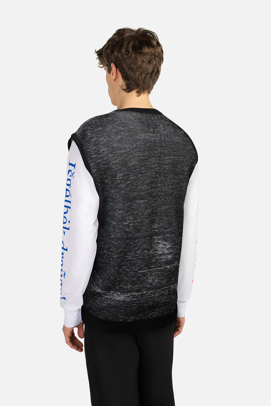 labàdienà X LRT Archyvai megzta liemenė