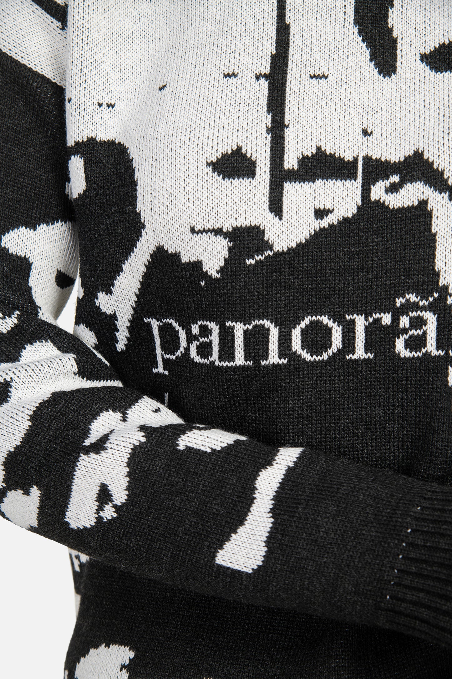 labàdienà X LRT Archyvai megztinis - Panorama