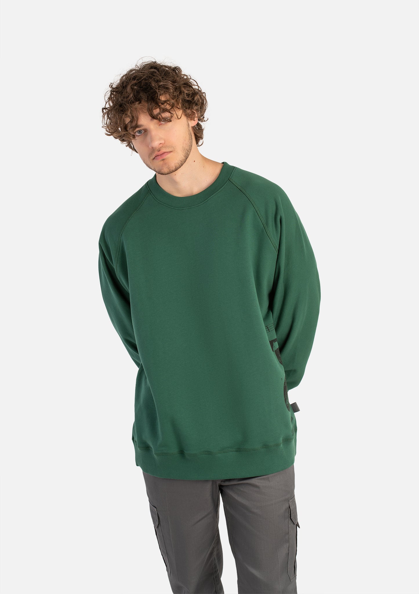Grafikos padidintas džemperis